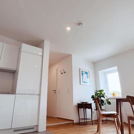 Brunnenmarkt Balcony Apartment Wenen Buitenkant foto