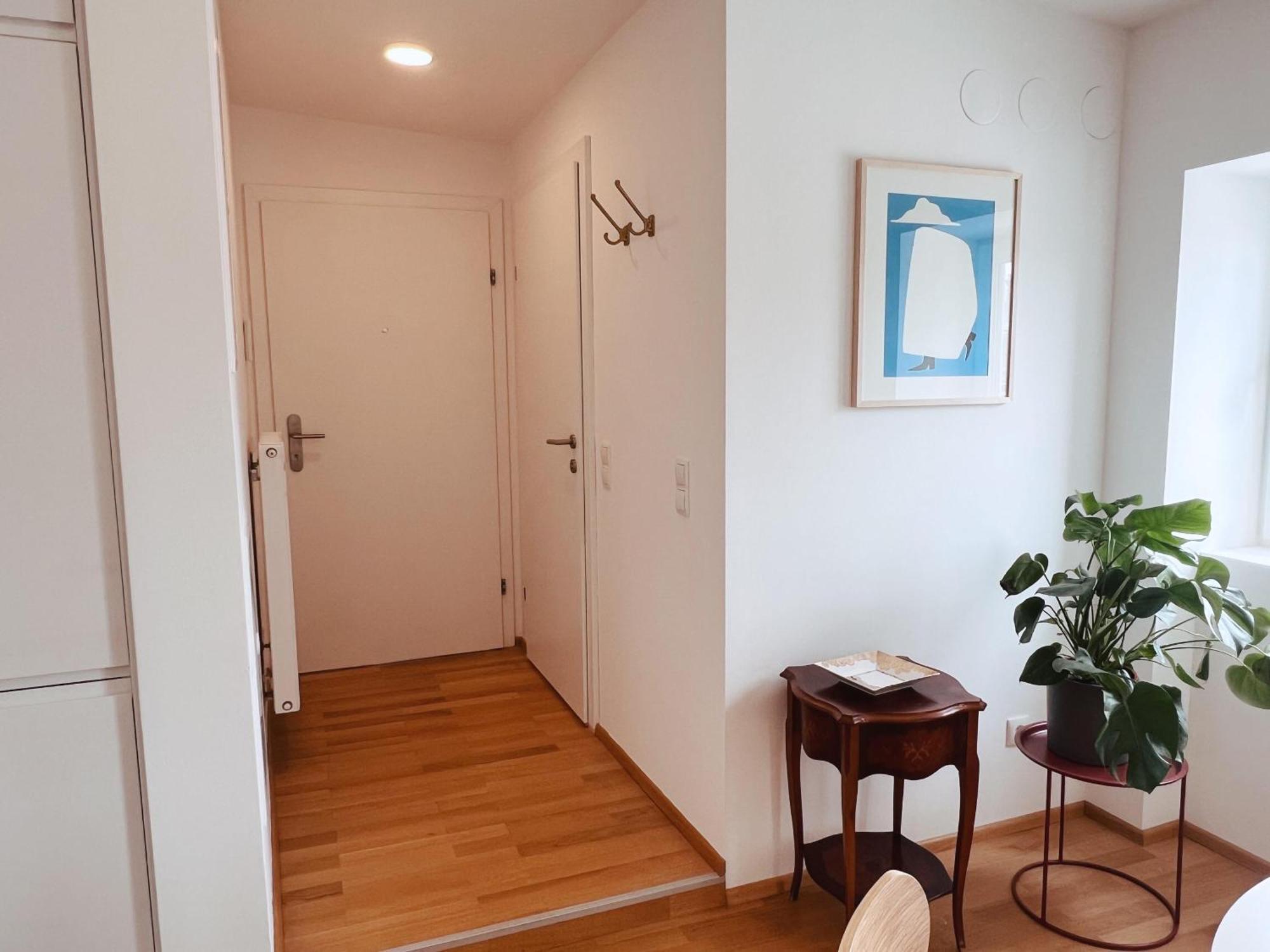Brunnenmarkt Balcony Apartment Wenen Buitenkant foto