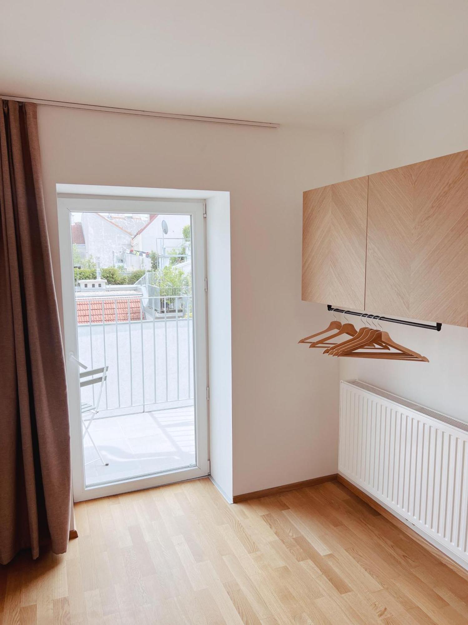Brunnenmarkt Balcony Apartment Wenen Buitenkant foto